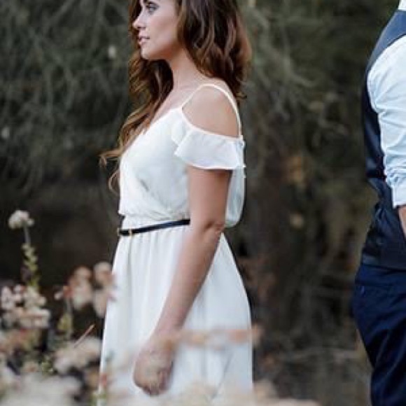 Off the shoulder wrap guess dress - Picture 7 of 7